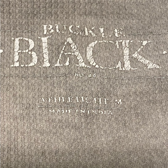 Buckle Black Label Vintage Look Henley Style Long Sleeve Athletic Fit Shirt - Picture 4 of 6